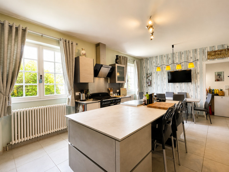 French property for sale in Aigre, Charente - €295,000 - photo 2