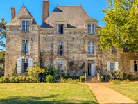 Propriété à vendre à Le Loroux-Bottereau, Loire-Atlantique - 982 000 € - photo n°1