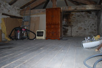 Maison à vendre à Val-d'Oire-et-Gartempe, Haute-Vienne - 26.600 € - photo 10