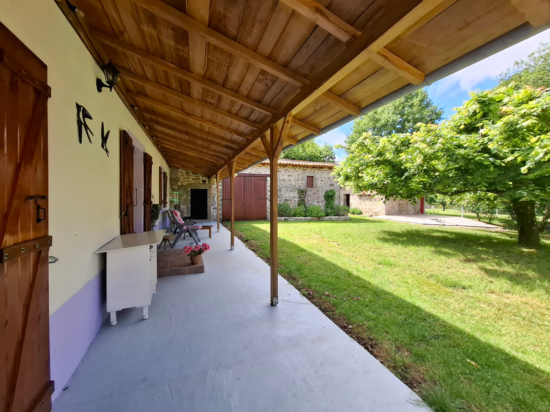 French property for sale in Saint-Mathieu, Haute-Vienne - €371,000 - photo 3