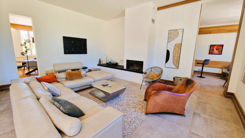French property for sale in Saint-Magne-de-Castillon, Gironde - €1,490,000 - photo 2