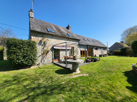 Maison à vendre à Domfront en Poiraie, Orne - 159.500 € - photo 2