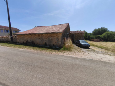 French property for sale in Grassac, Charente - €56,600 - photo 1