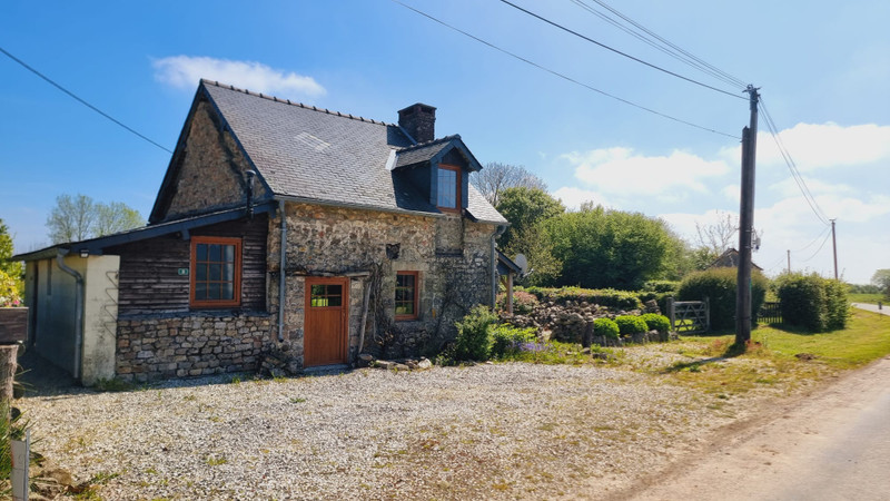 Maison à Crennes-sur-Fraubée, Mayenne - photo 1