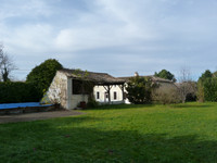 Maison à vendre à Soubran, Charente-Maritime - 299 600 € - photo 2