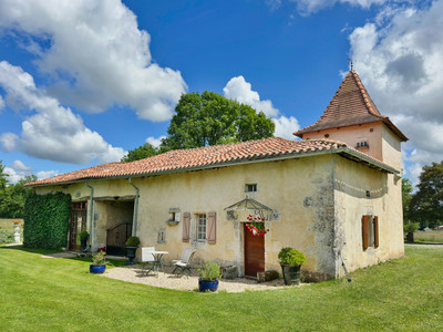 French property for sale in Verteillac, Dordogne - €636,000 - photo 8