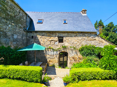 French property for sale in Saint-Servais, Côtes-d'Armor - €378,420 - photo 10