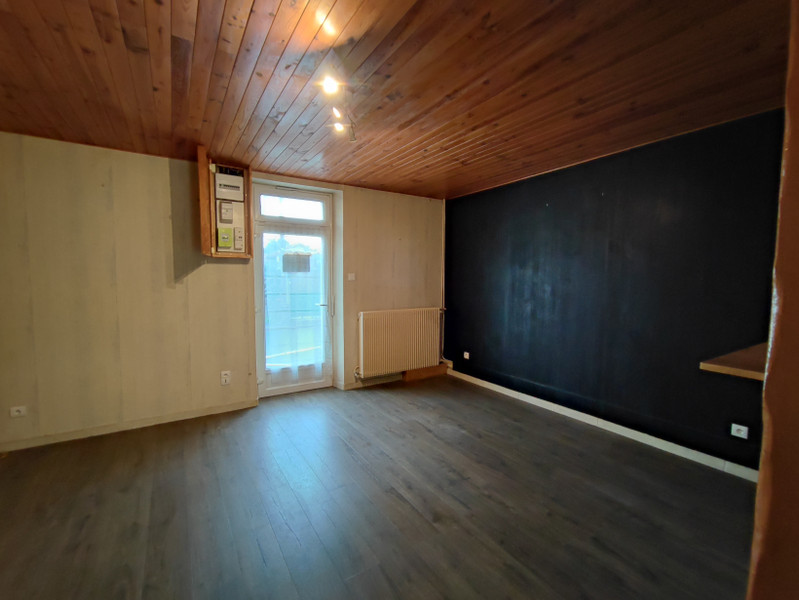 French property for sale in Gond-Pontouvre, Charente - €174,400 - photo 3
