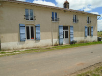 Maison à vendre à Availles-Limouzine, Vienne - 152.000 € - photo 2