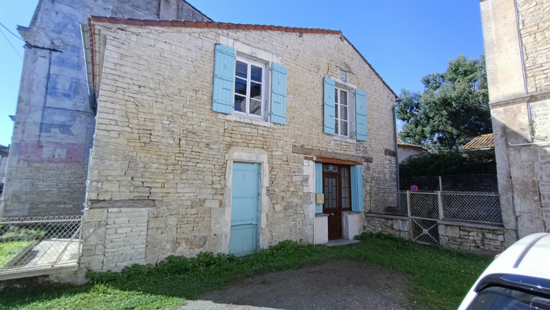 French property for sale in Mansle, Charente - €152,600 - photo 0