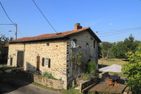 Maison à vendre à Cherves-Châtelars, Charente - 172 800 € - photo 6