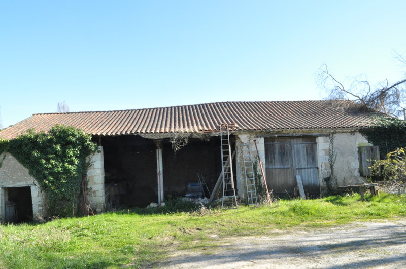 French property for sale in Saint-Aquilin, Dordogne - €183,600 - photo 2