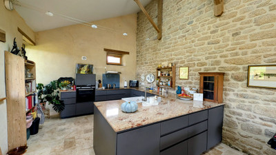 French property for sale in Langonnet, Morbihan - €551,200 - photo 4