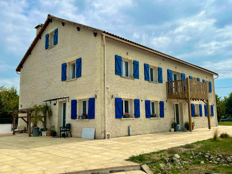 French property for sale in Lorignac, Charente-Maritime - €500,000 - photo 12