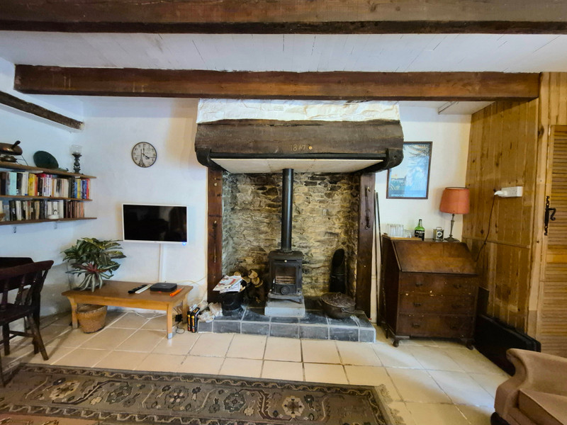 French property for sale in Poullaouen, Finistère - €98,000 - photo 2