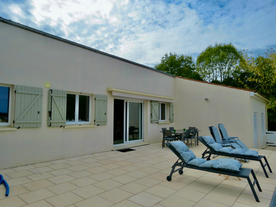French property for sale in Archingeay, Charente-Maritime - €413,400 - photo 11