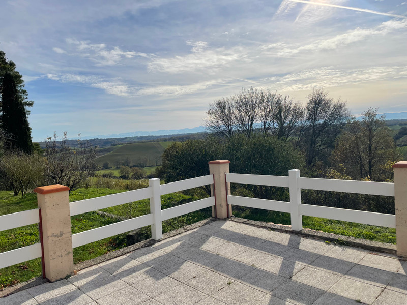 French property for sale in Saramon, Gers - €275,000 - photo 2