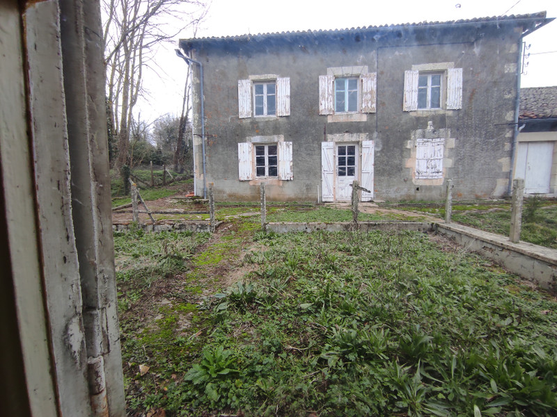 French property for sale in Saint-Romain, Vienne - &#8364;48,600 - photo 10