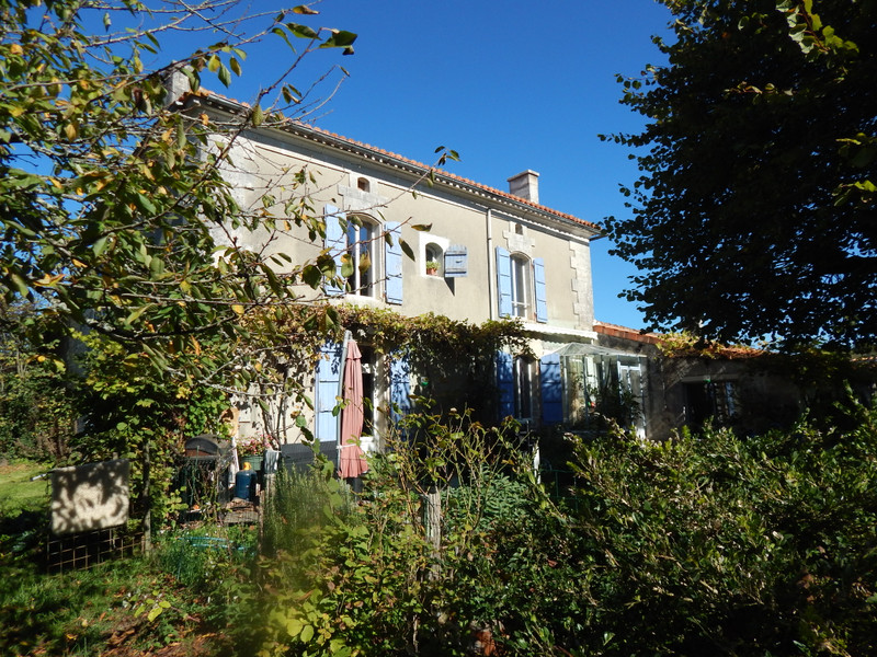 French property for sale in Ronsenac, Charente - €787,500 - photo 2