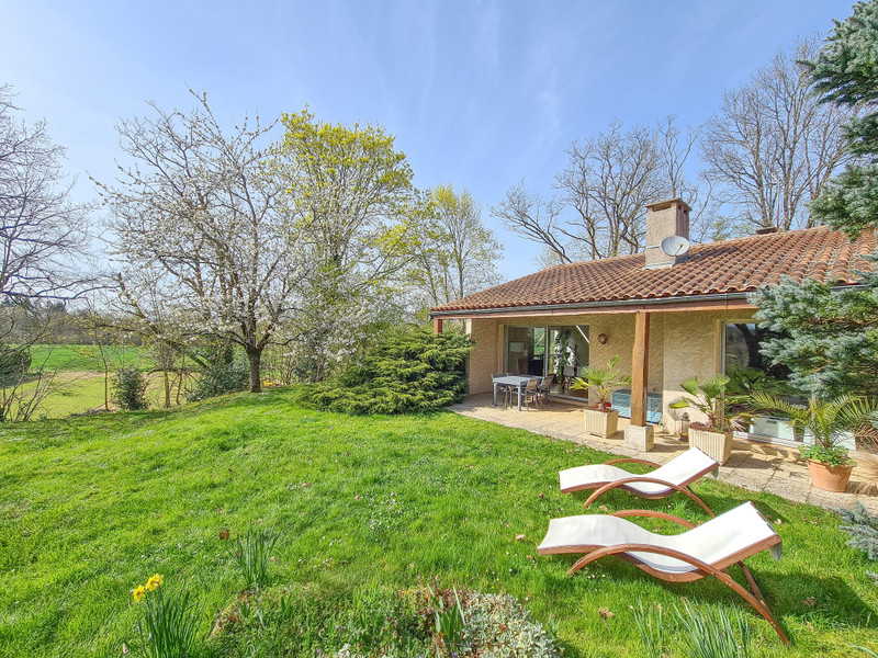 French property for sale in Saint-Ciers-sur-Bonnieure, Charente - photo 2