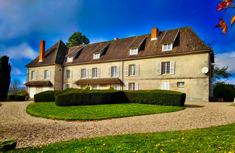 Chateau à vendre à Chamboret, Haute-Vienne - 721 000 € - photo 1