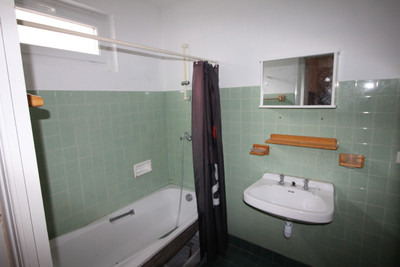 French property for sale in Caurel, Côtes-d'Armor - €90,950 - photo 6