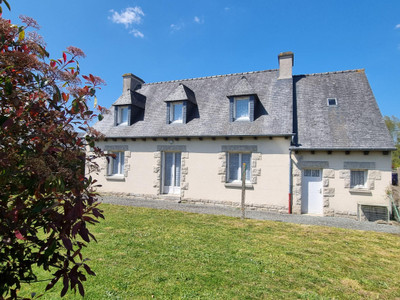 Maison à vendre à Bobital, Côtes-d'Armor, Bretagne, avec Leggett Immobilier