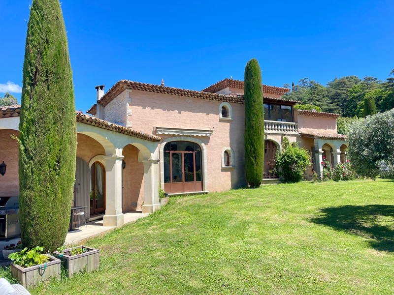 Propriété à vendre à Saint-Michel-l'Observatoire, Alpes-de-Haute-Provence - 990 000 €