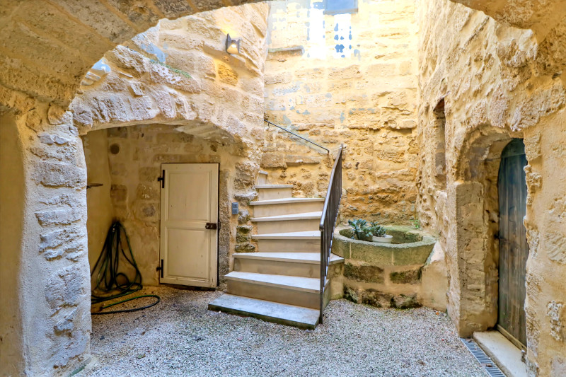 French property for sale in Uzès, Gard - €685,000 - photo 10