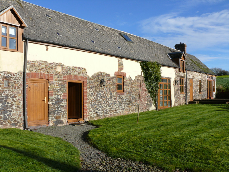 Maison à vendre à Saint-Martin-des-Besaces, Calvados - 99.990 € - photo 1