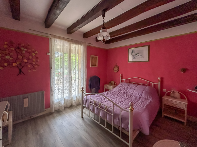 French property for sale in Grun-Bordas, Dordogne - €299,900 - photo 9