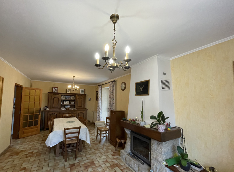 French property for sale in Saint-Gilles-Pligeaux, Côtes-d'Armor - €172,800 - photo 4