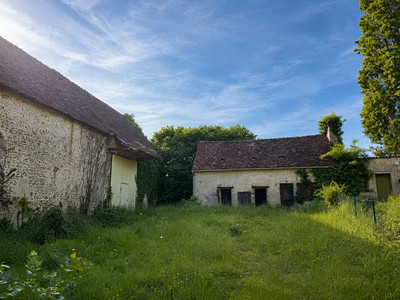 French property for sale in Nouans, Sarthe - €355,000 - photo 8