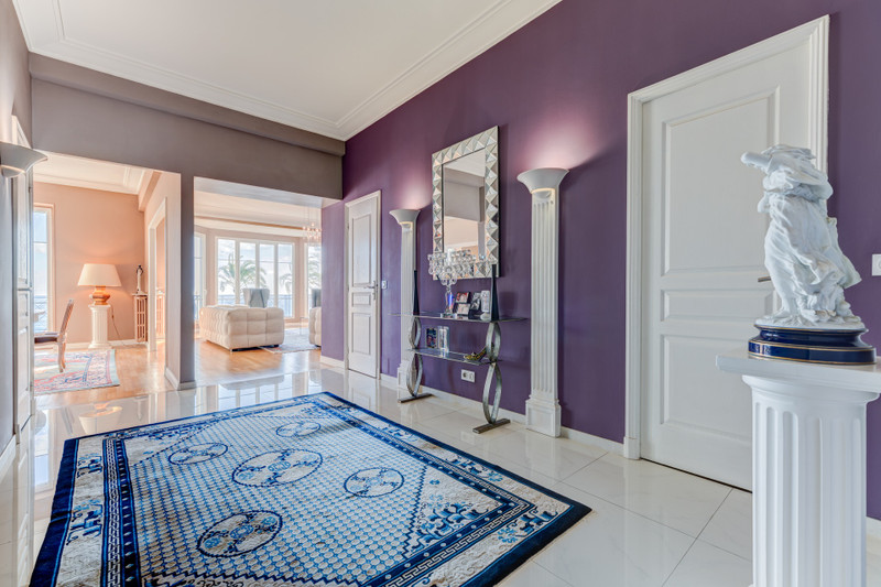 French property for sale in Nice, Alpes-Maritimes - €1,230,000 - photo 8
