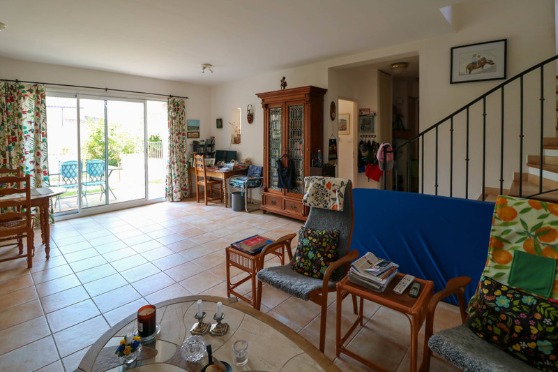 French property for sale in Saint-Hilaire-d'Ozilhan, Gard - €375,000 - photo 3