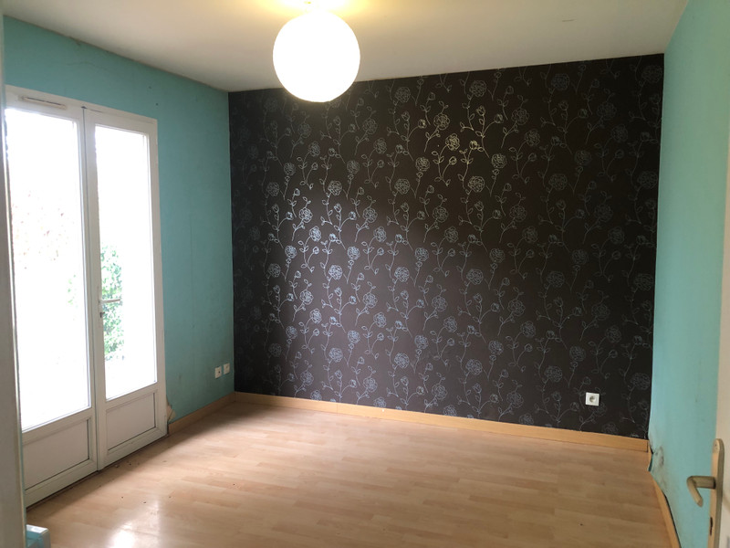 French property for sale in Saint-Groux, Charente - €172,000 - photo 4