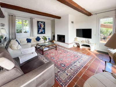 French property for sale in Montauroux, Var - €995,000 - photo 2