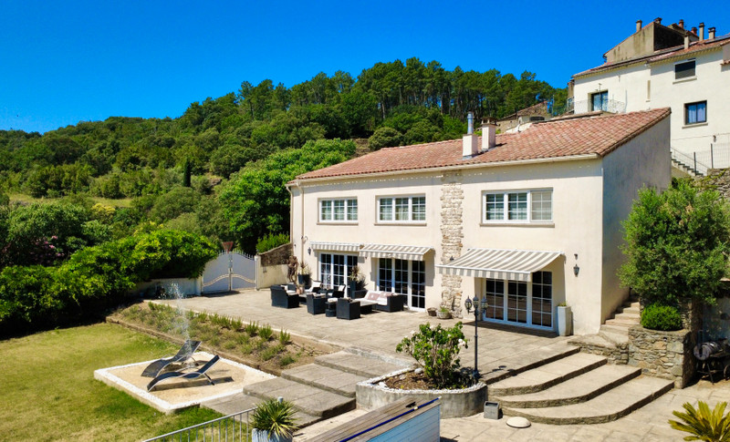 French property for sale in Saint-Brès, Gard - €649,000 - photo 1