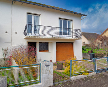Maison à vendre à Bellac, Haute-Vienne, Limousin, avec Leggett Immobilier