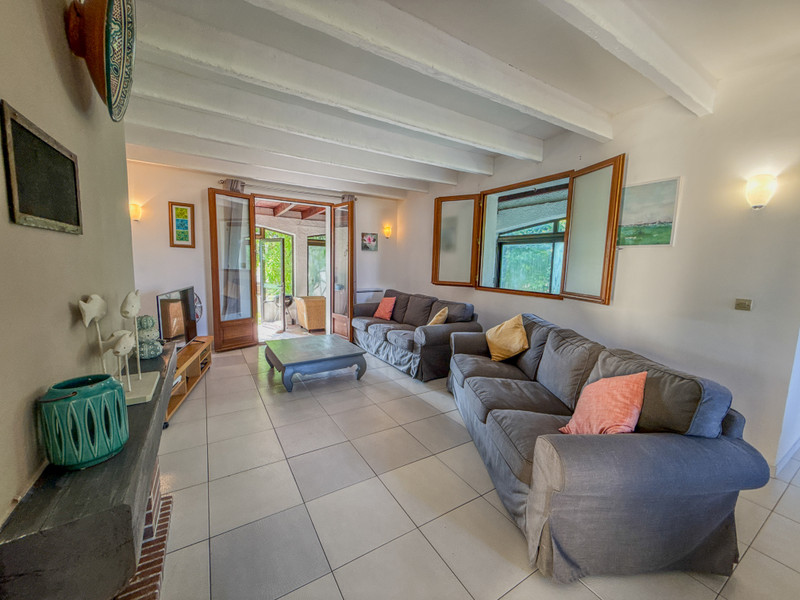 French property for sale in Servian, Hérault - €299,950 - photo 6