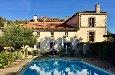 Maison à vendre à Celles-sur-Belle, Deux-Sèvres, Poitou-Charentes, avec Leggett Immobilier