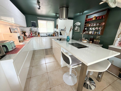 French property for sale in Cotignac, Var - €837,400 - photo 5