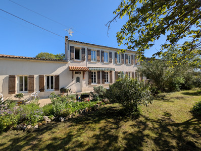 Maison à vendre à Boisredon, Charente-Maritime, Poitou-Charentes, avec Leggett Immobilier
