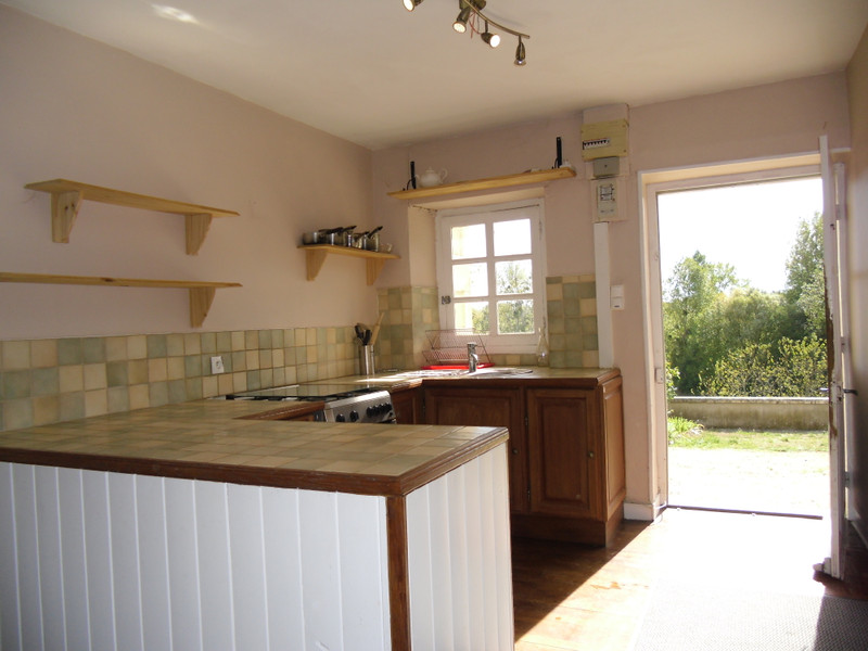 French property for sale in Sommières-du-Clain, Vienne - €349,800 - photo 8