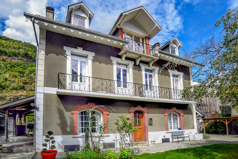 French property for sale in Bagnères-de-Luchon, Haute-Garonne - €750,000 - photo 11
