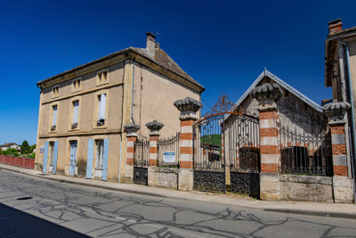 French property for sale in Puy-l'Évêque, Lot - €141,700 - photo 1