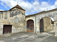 Chateau à vendre à Gurat, Charente - 318.000 € - photo 4