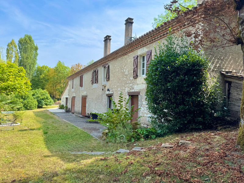 French property for sale in Montcuq-en-Quercy-Blanc, Lot - €205,000 - photo 0