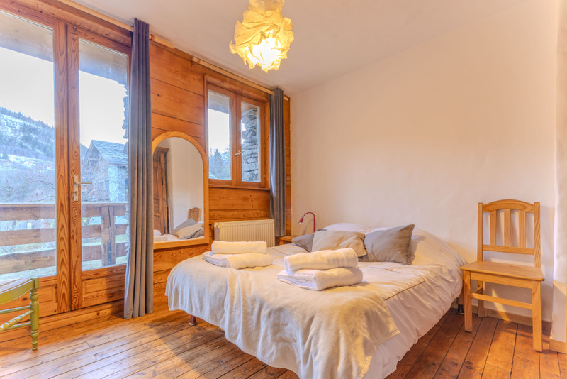 Ski property for sale in Meribel - €1,190,000 - photo 4