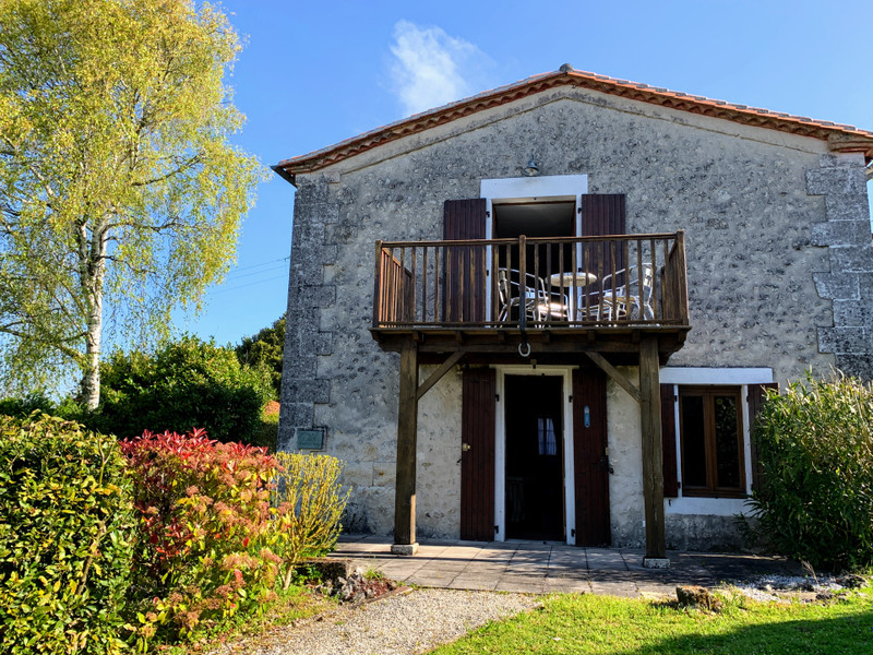 Maison à vendre à Nanteuil-Auriac-de-Bourzac, Dordogne - 130 000 € - photo 1
